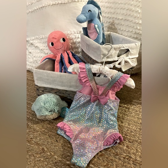 SWEET PINEAPPLE - one piece toddlers swimsuit with ruffles - NWT - Picture 4 of 5